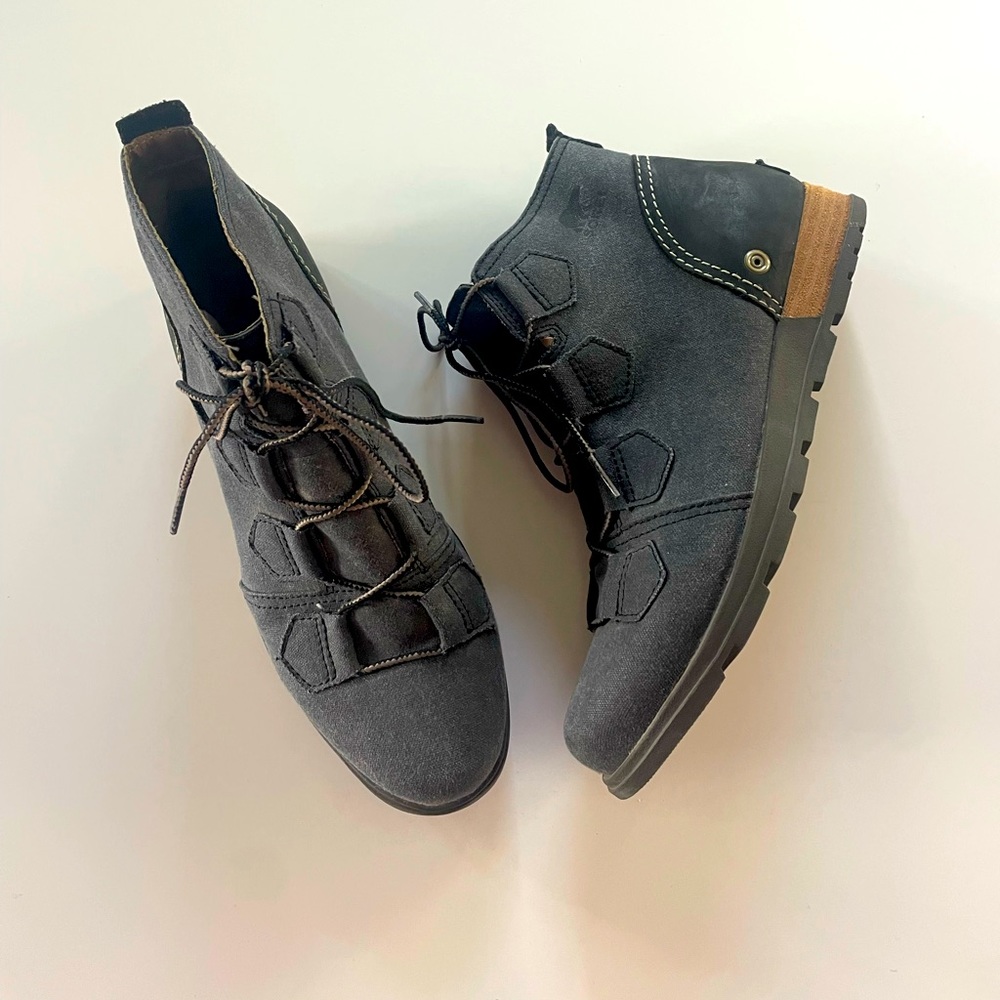 Sorel NL2163-010 MAJOR LACE Short Boot Womens US 9 EU 40 Gray Waterproof Canvas